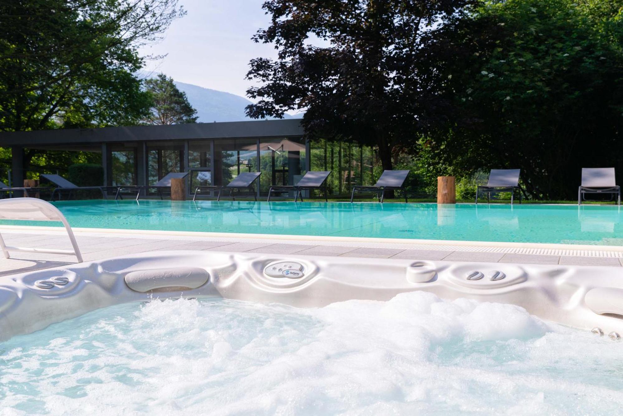 Vital Hotel Flora Comano Terme Ngoại thất bức ảnh