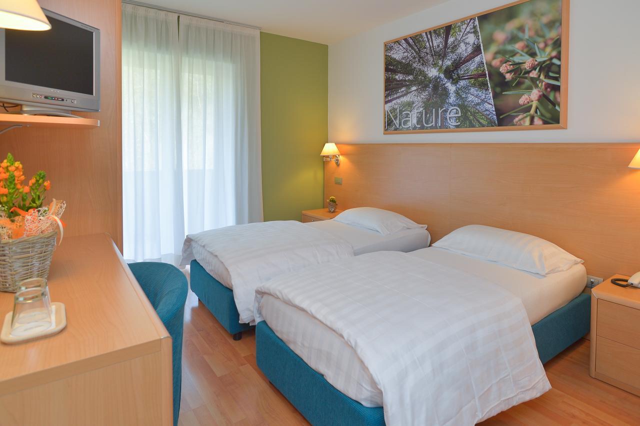 Vital Hotel Flora Comano Terme Ngoại thất bức ảnh