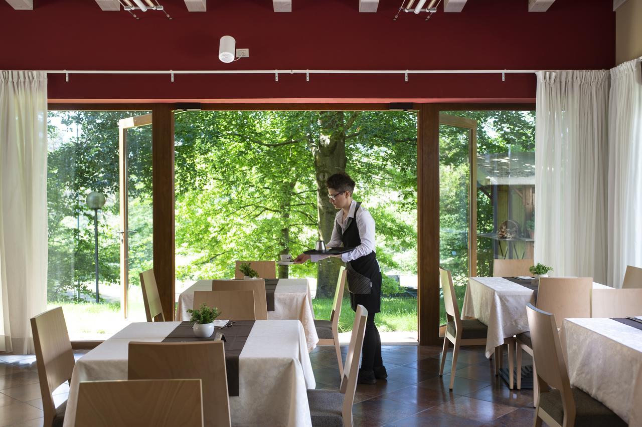 Vital Hotel Flora Comano Terme Ngoại thất bức ảnh