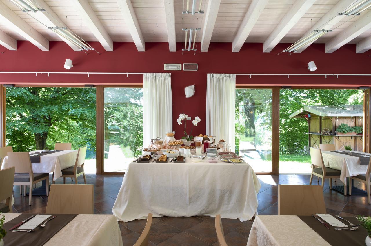 Vital Hotel Flora Comano Terme Ngoại thất bức ảnh
